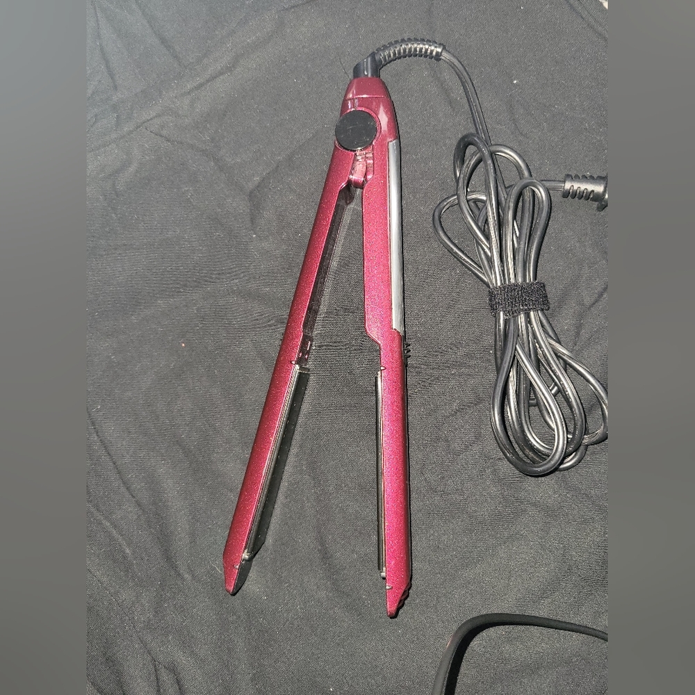 Used Conair Infiniti Pro 1 inch Tourmaline Ceramic Flat Iron Hair Straightener - Picture 8 of 15